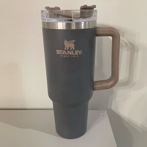 40 OZ STANLEY ADVENTURE QUENCHER TUMBLER 2 COLORS